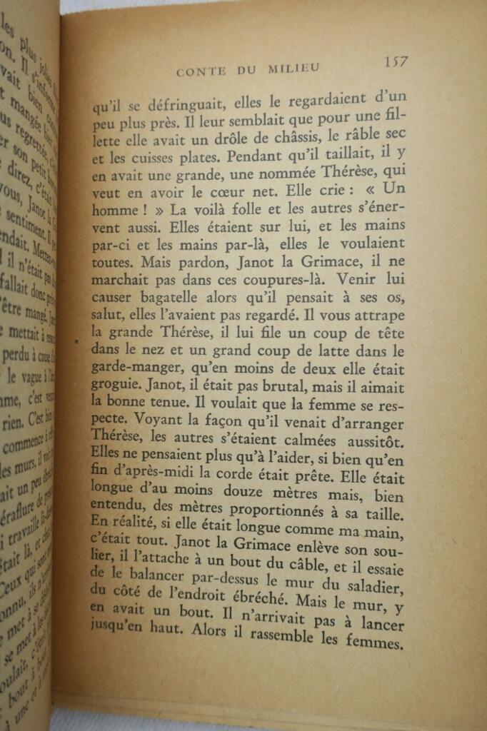 AYME EN ARRIERE 1950 NRF blanche
