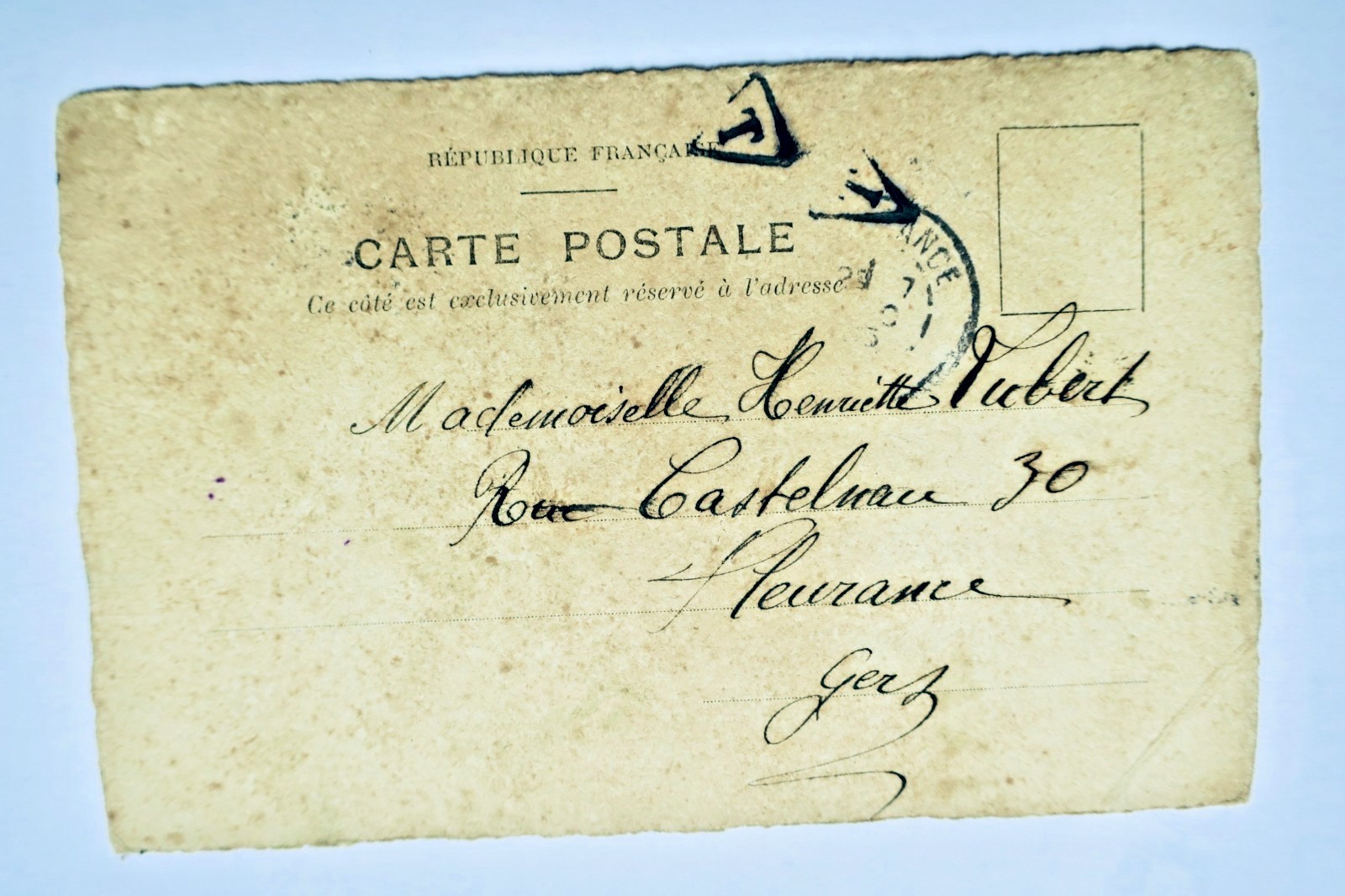 carte-postale illustré dessin et d’un collage personnalisé d’une artiste-amateur - La Librairie Antique