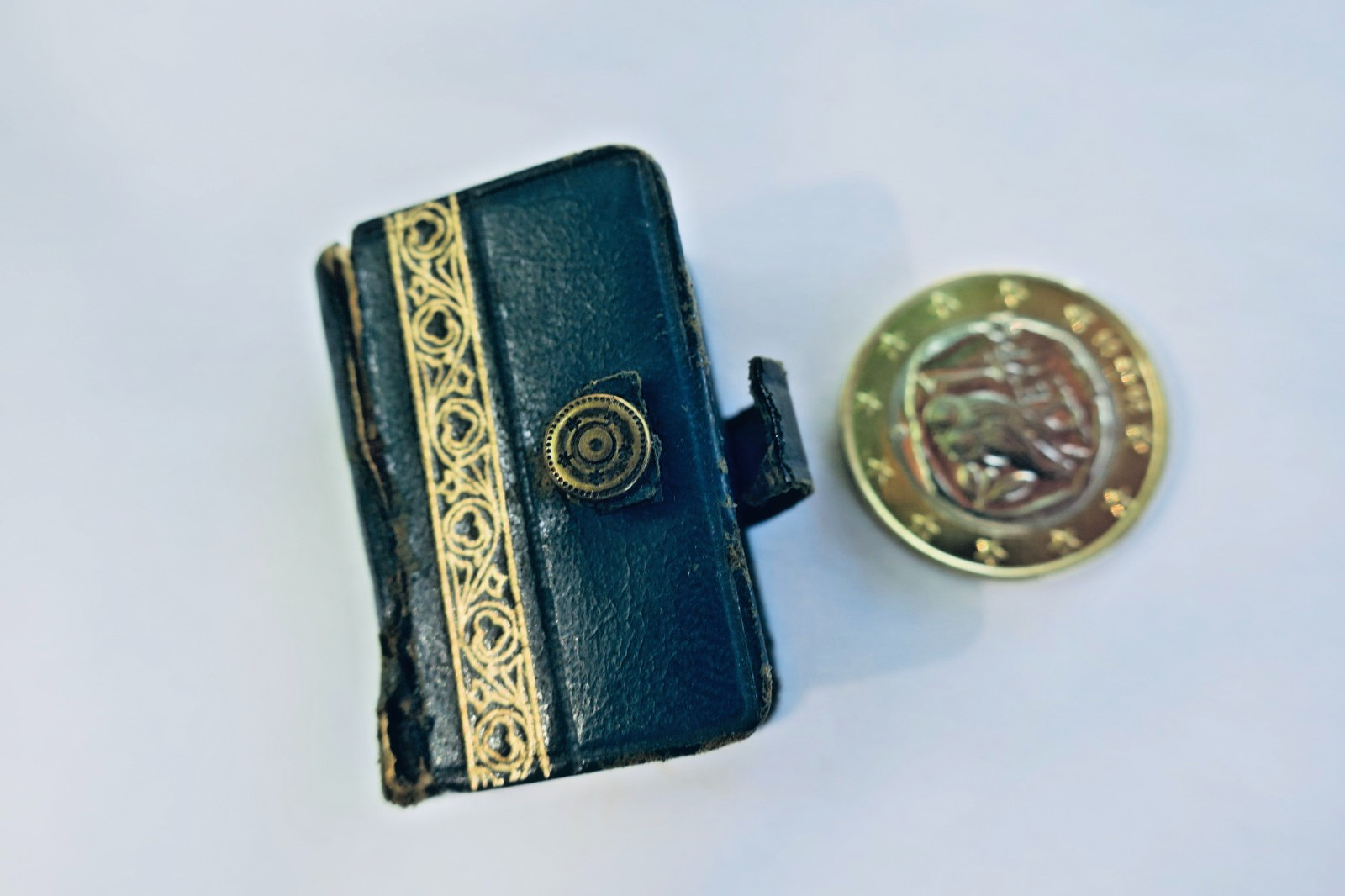 Koran, Minuskel, 38 x 25 x 14 mm