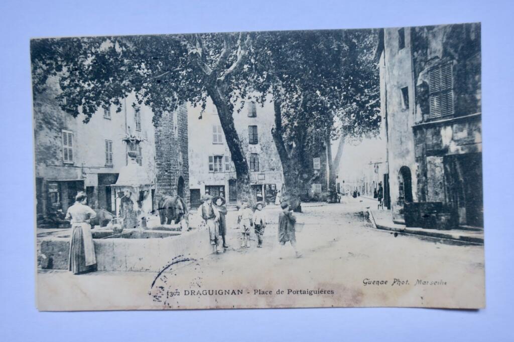 Draguignan, place des Portaiguières x 2