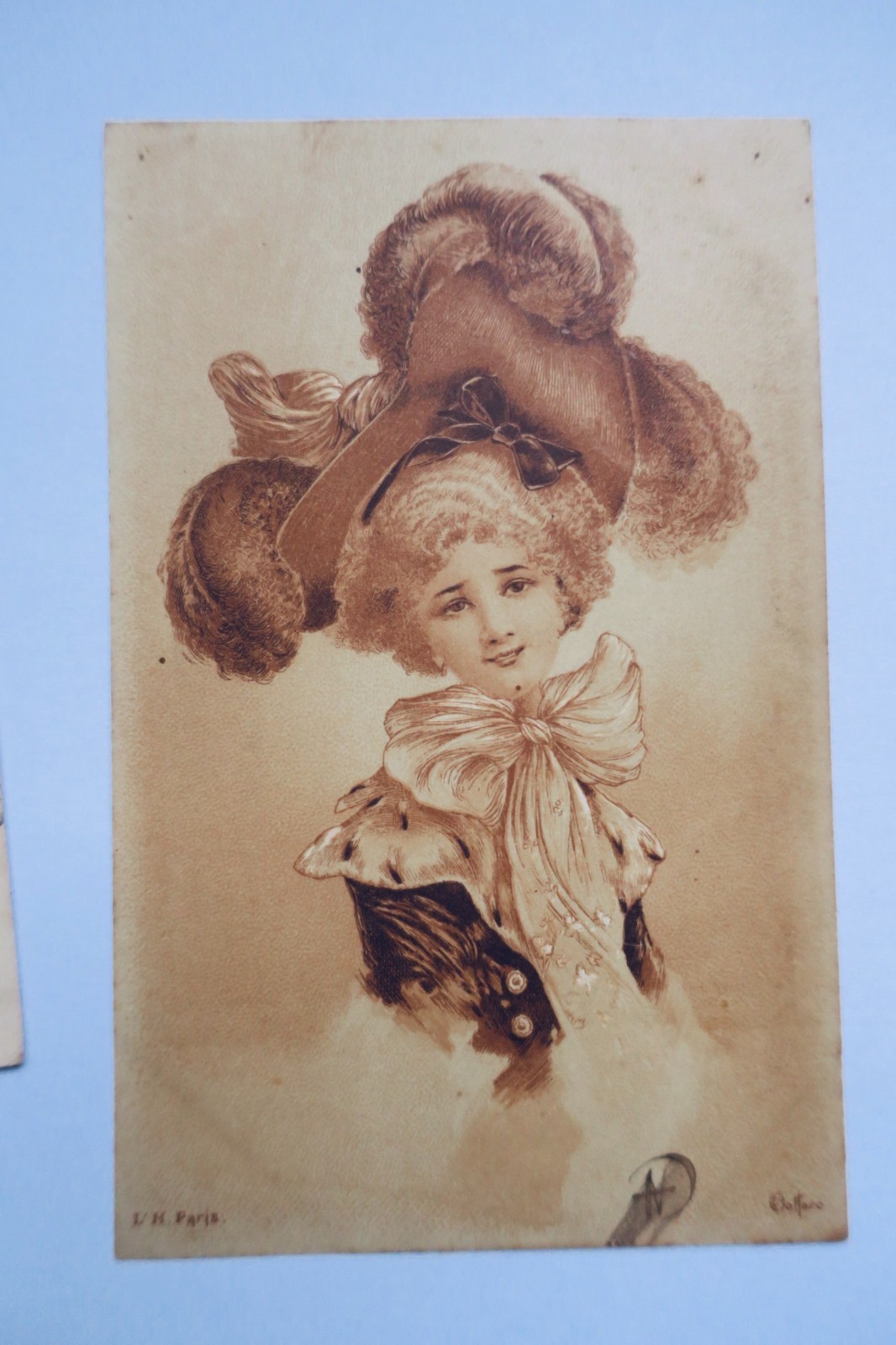 elegant in Sepia, 4 farbige Postkarten illustriert von Bottaro, MODEFRISURE