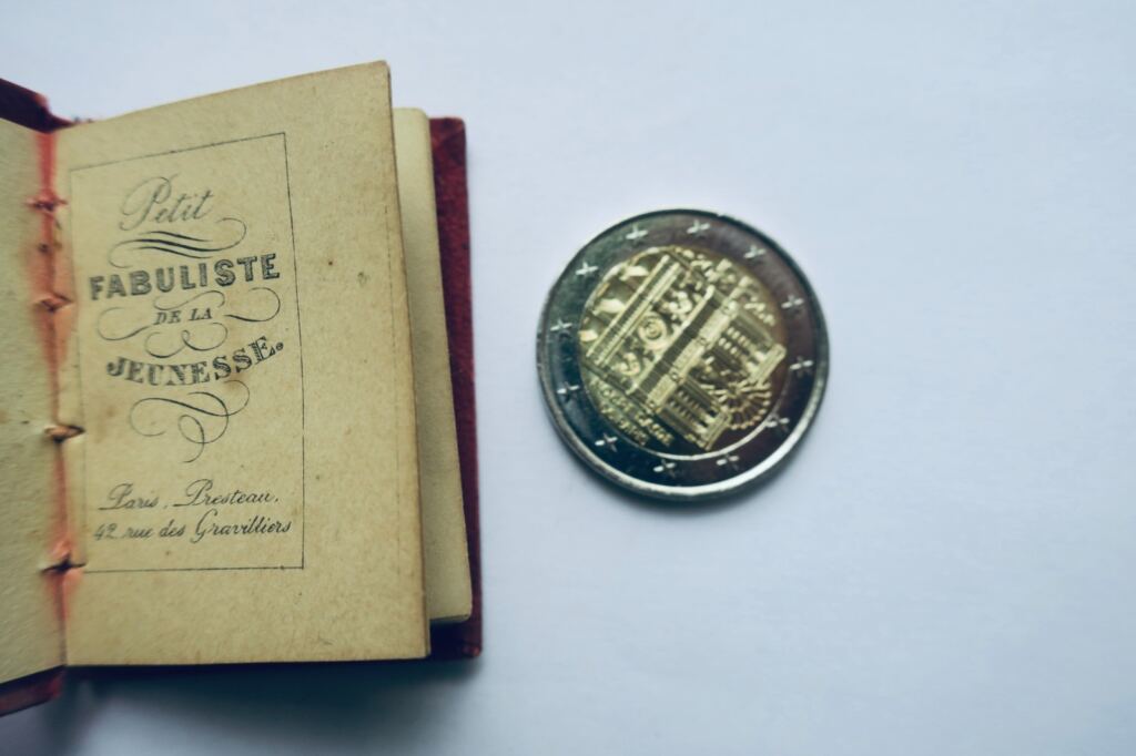 fable petit fabuliste de la jeunesse 32 x 46 mm. miniature