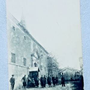 Gers Condom, Eingang der Kaserne Sainte-Ursule