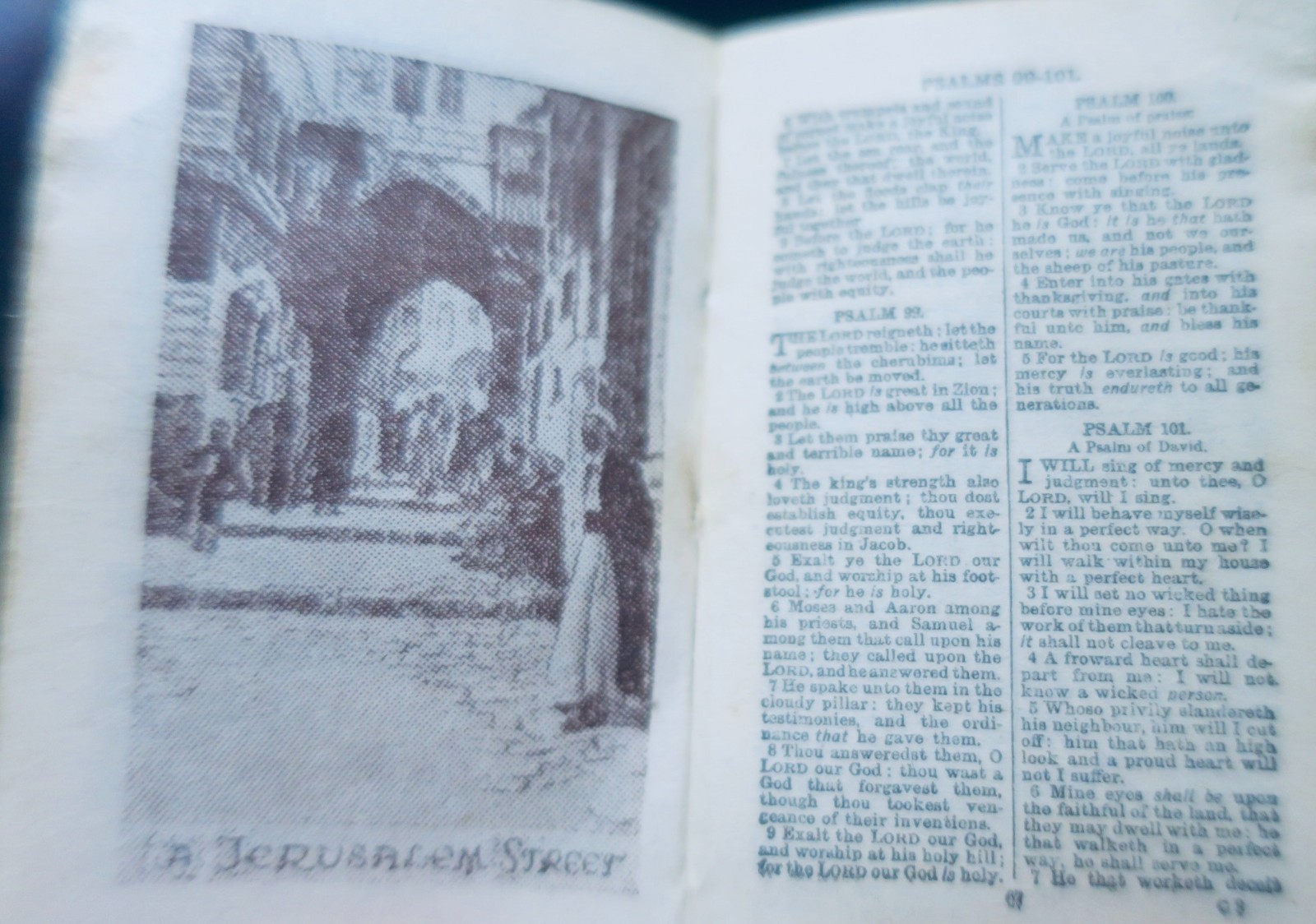 Jérusalem THE BOOK OF PSALMS minuscule 33 x 54 mm. – Image 6