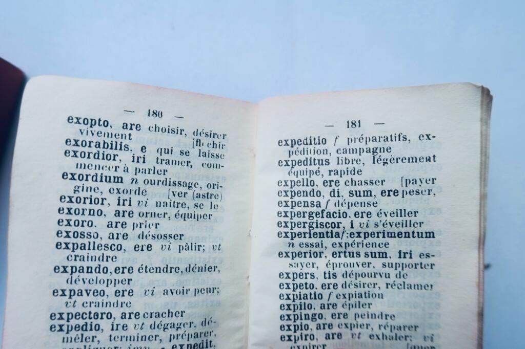 latin Wörterbuch Poucet LATIN-FRANZÖSISCH FRANZÖSISCH-LATEIN 36 x 54 mm. Miniaturausgabe