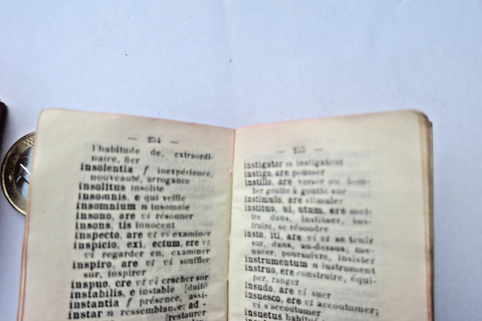 latin dictionnaire poucet LATIN-FRANCAIS FRANCAIS-LATIN 36 x 54 mm. miniature – Image 3