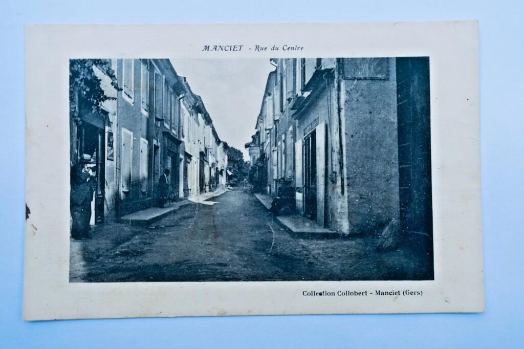 Manciet rue du centre 32 Gers