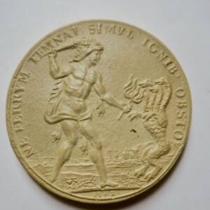 Médaille en plâtre 51 mm
