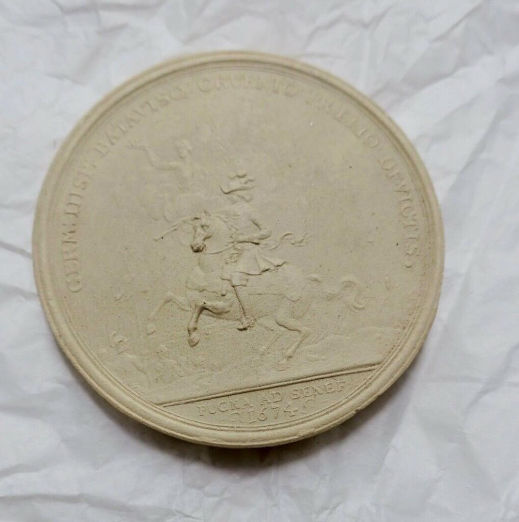 Plaster medal 56 mm