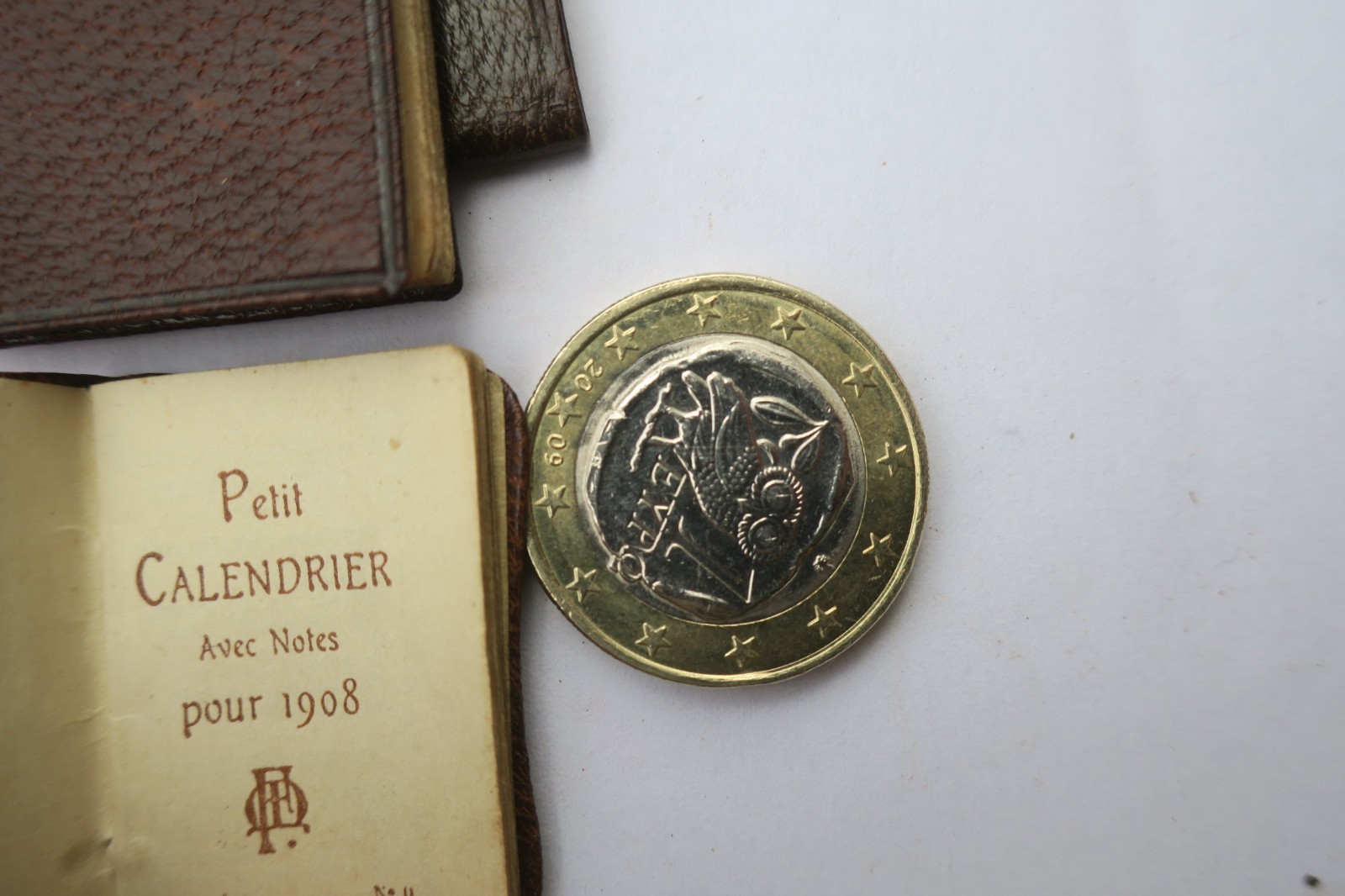 Three small pocket diaries, calendars, 1908, 33 x 46 mm & 23 x 33 mm