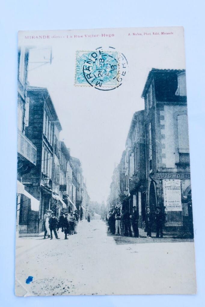 MIRANDE 32 la rue victor Hugo 3 CPA