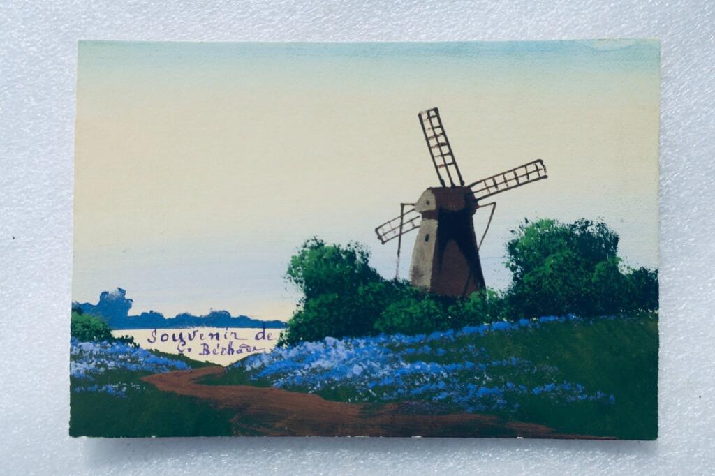Moulin peint à la main