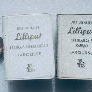 Dutch-French/French-Dutch Lilliput 50 x 38 mm