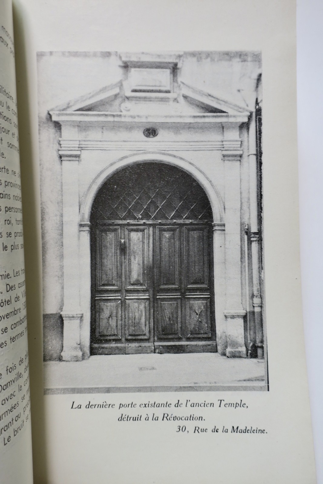 Nimes Cité protestante 1969 - La Librairie Antique