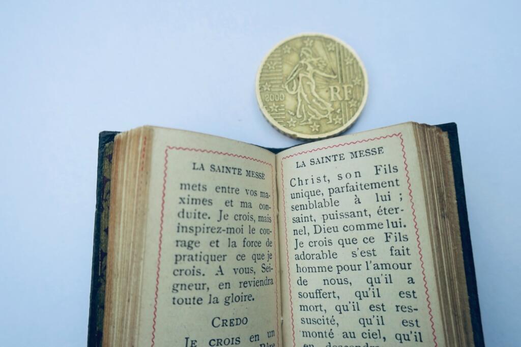 small Roman missal 33 x 53 mm
