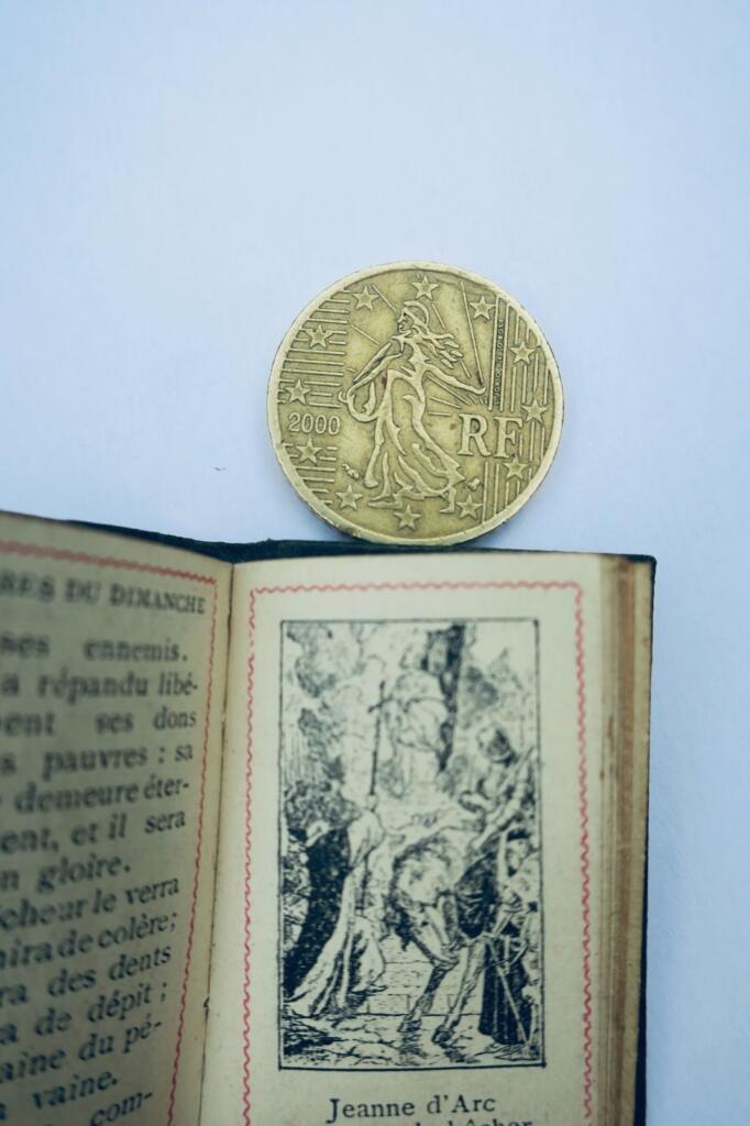 small Roman missal 33 x 53 mm