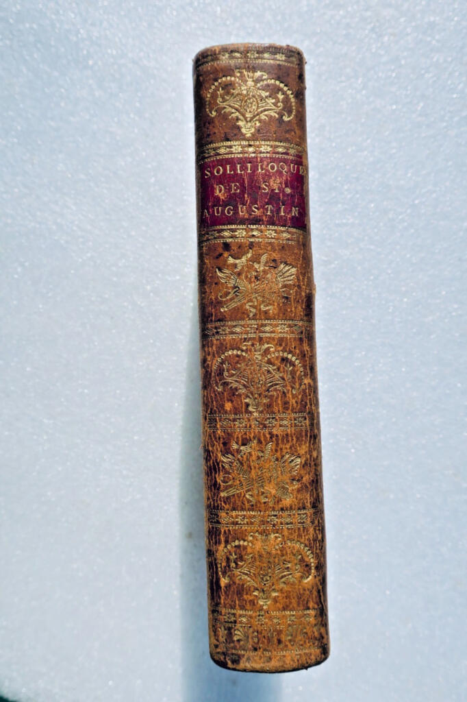 Saint Augustin Les soliloques le manuel et les méditations de ST AUGUSTIN 1756