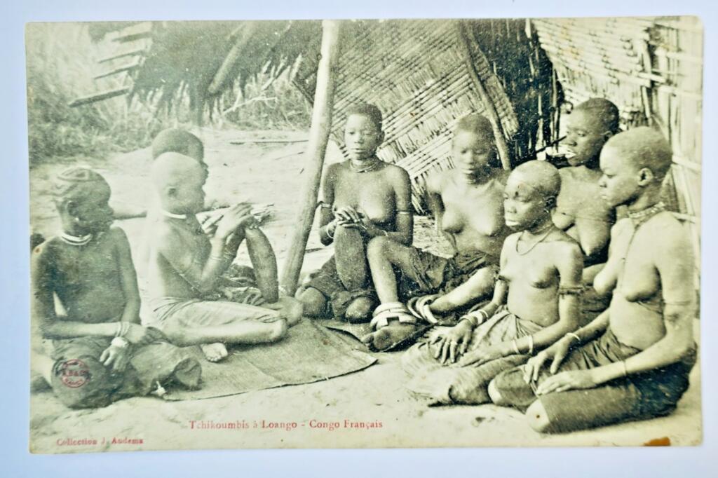 Tchikoumbis à Loango – Congo Français