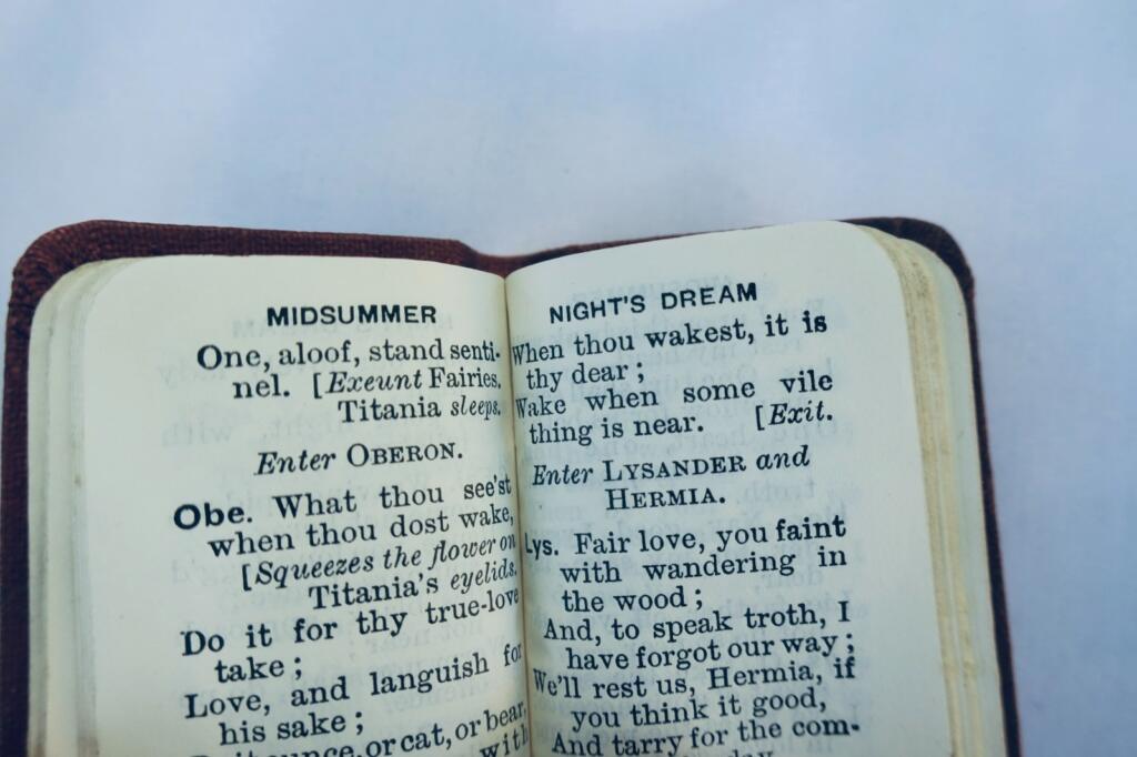 William Shakespeare Midsummer Night&rsquo;s Dream 37 x 54 mm. Miniature