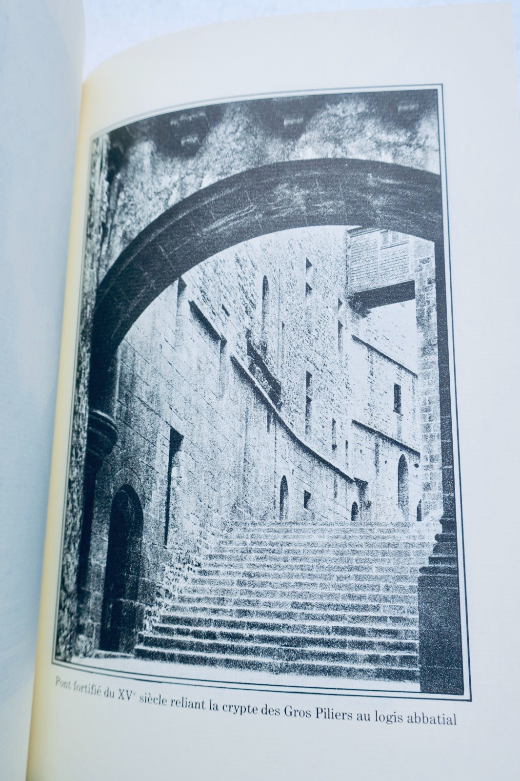 saint-Michel Histoire et Légende du Mont Saint-Michel 1982 - La Librairie Antique