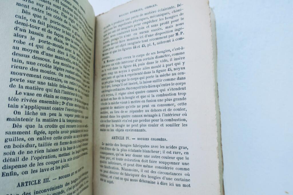 Bougie: complete manual of the stearic candle manufacturer Roret