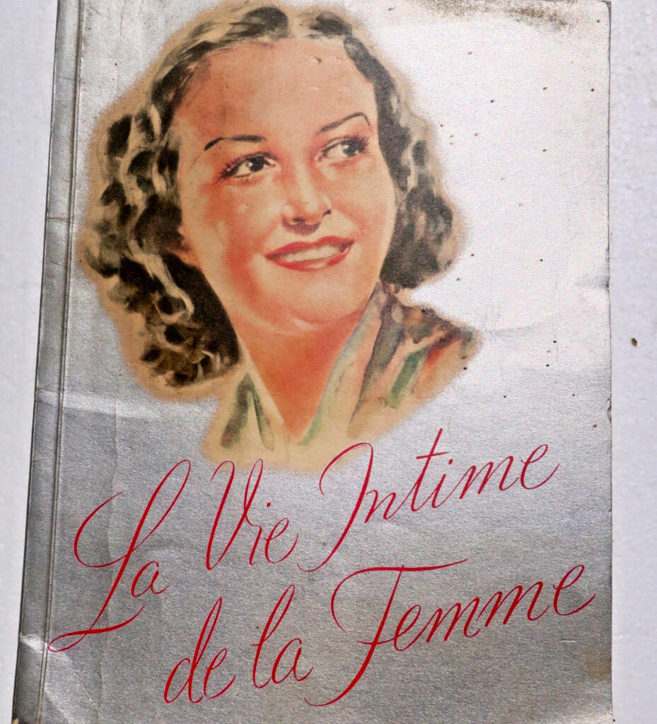 curiosa LA VIE INTIME DE LA FEMME LABORATOIRES PHARMACEUTIQUE