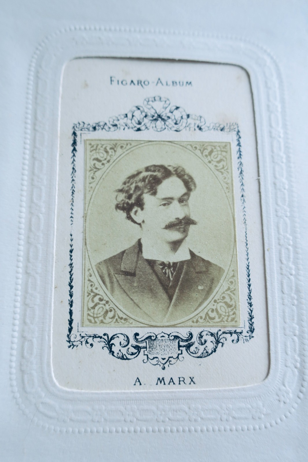 《Figaro》相簿,約1875年,94幅蛋白相紙相片