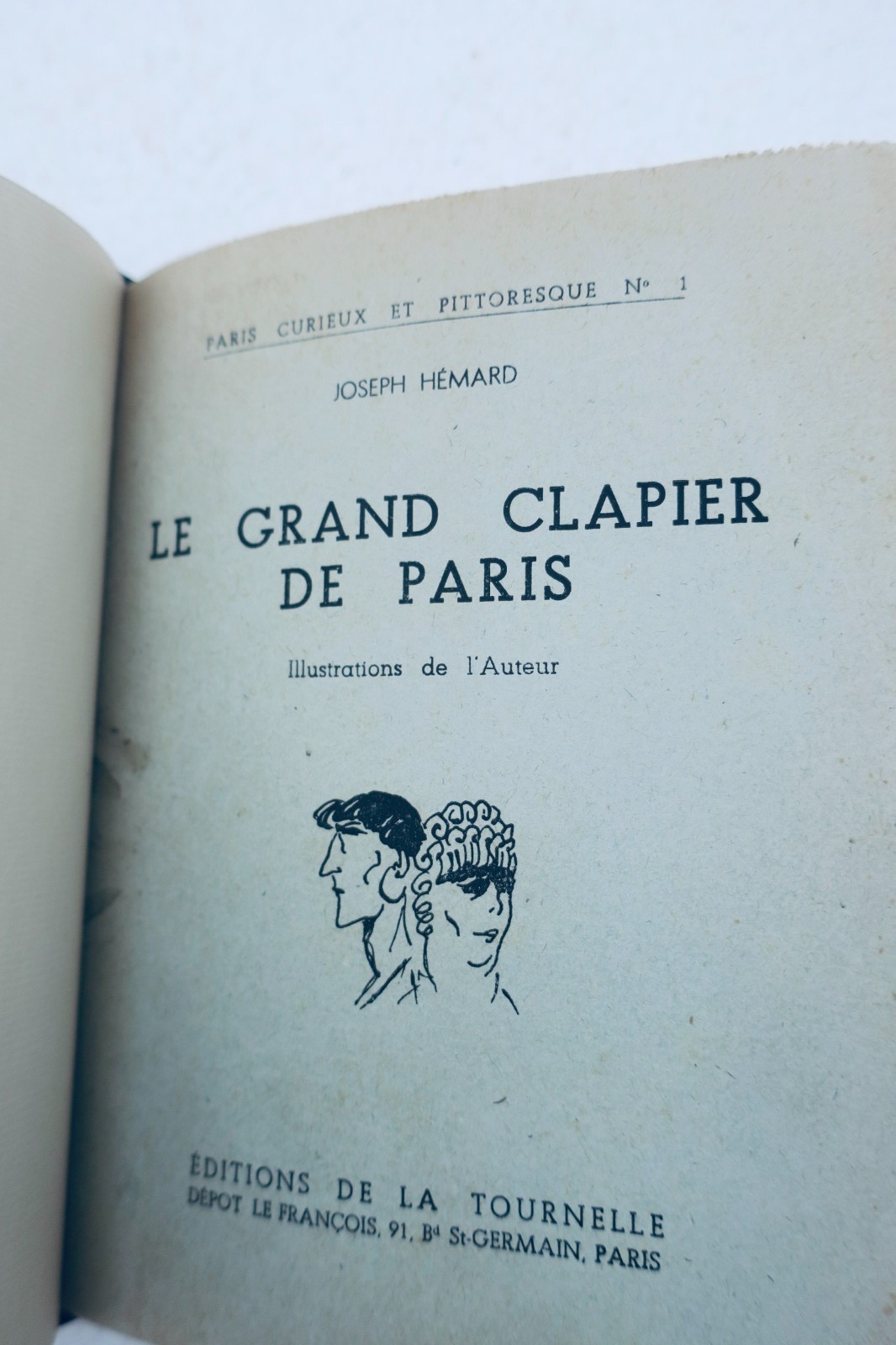 Joseph Hemard, *Le Grand Clapier de Paris*, 1956