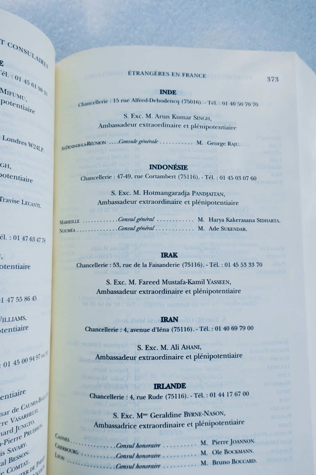 Diplomatisches und Konsularisches Jahrbuch der Französischen Republik 2015