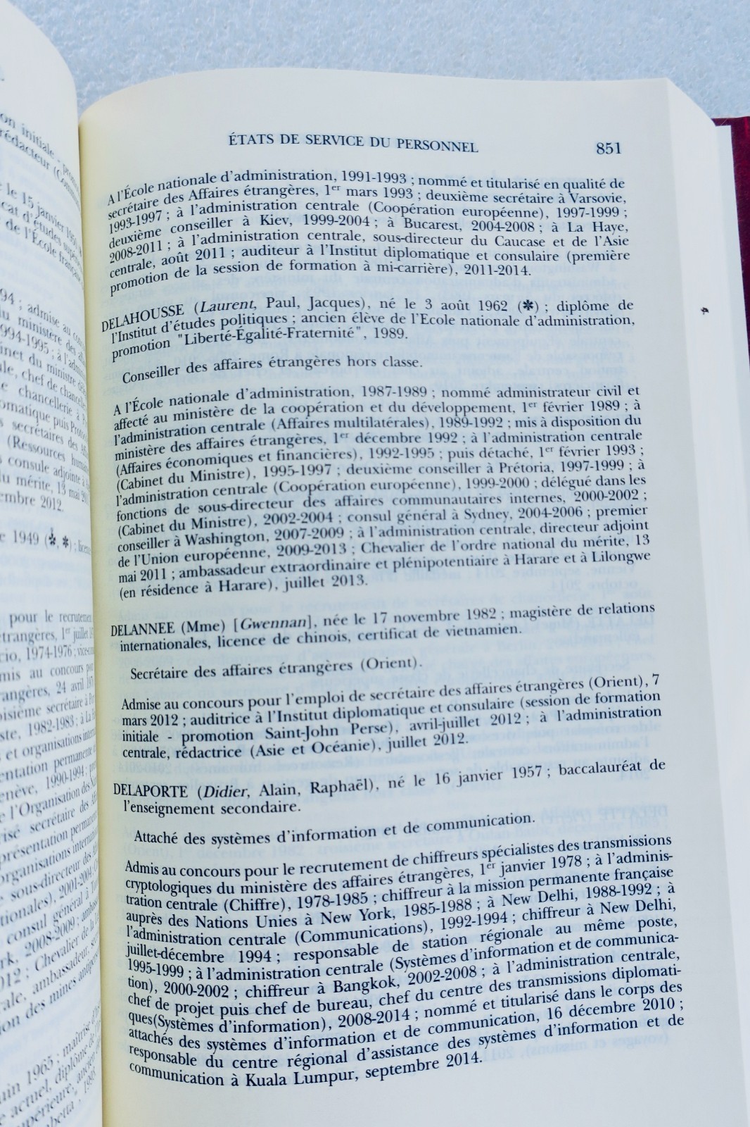 Diplomatisches und Konsularisches Jahrbuch der Französischen Republik 2015