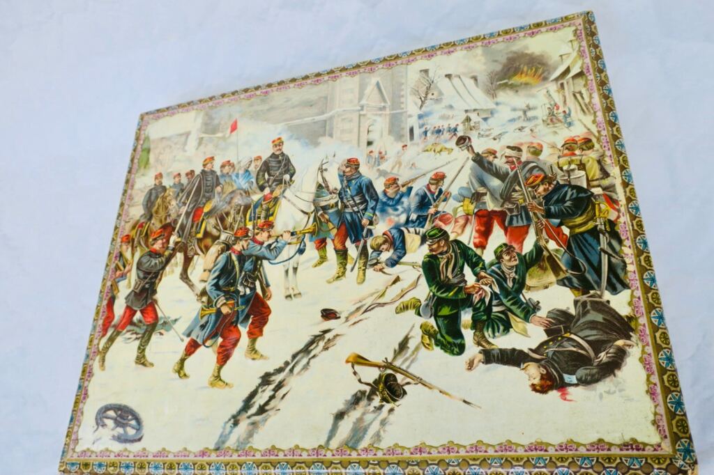 cubes boîtes de cubes 33 x42 x 7 cm. XIXème scènes militaires