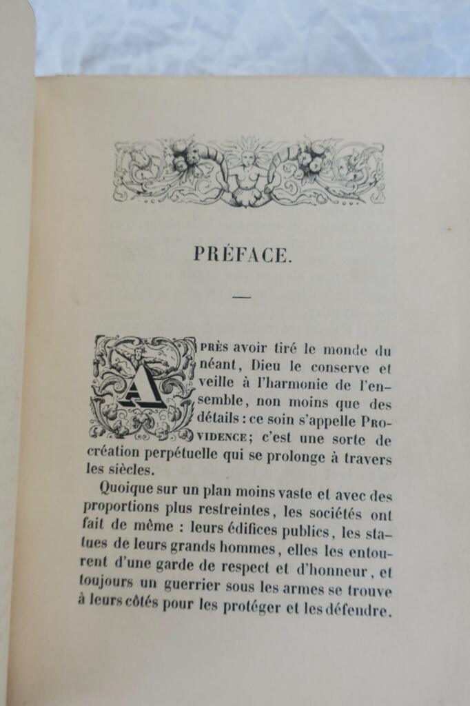 Wunderschön gebundenes Buch zur Erstkommunion