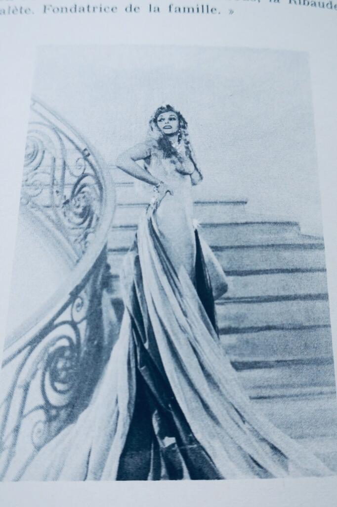 erotique PETITE BELLE. LES SOUVENIRS INTIMES DE BELLE POITRINE