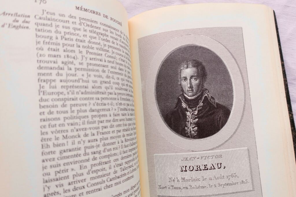 FOUCHE MEMOIRES COMPLETS ET AUTHENTIQUES DE JOSEPH FOUCHE, DUC D’OTRANTE