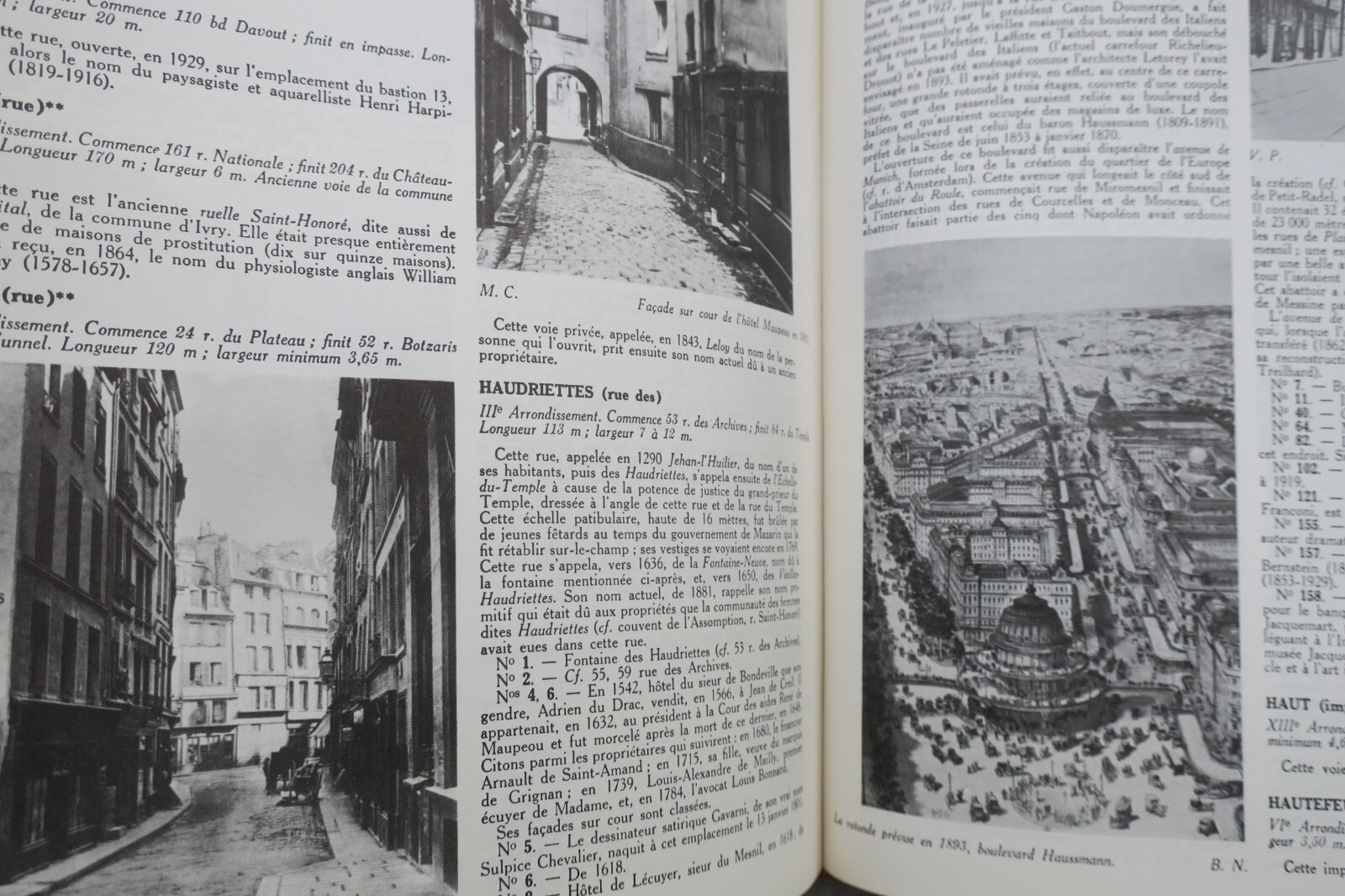 パリの街路歴史事典(イルレ、1963年)