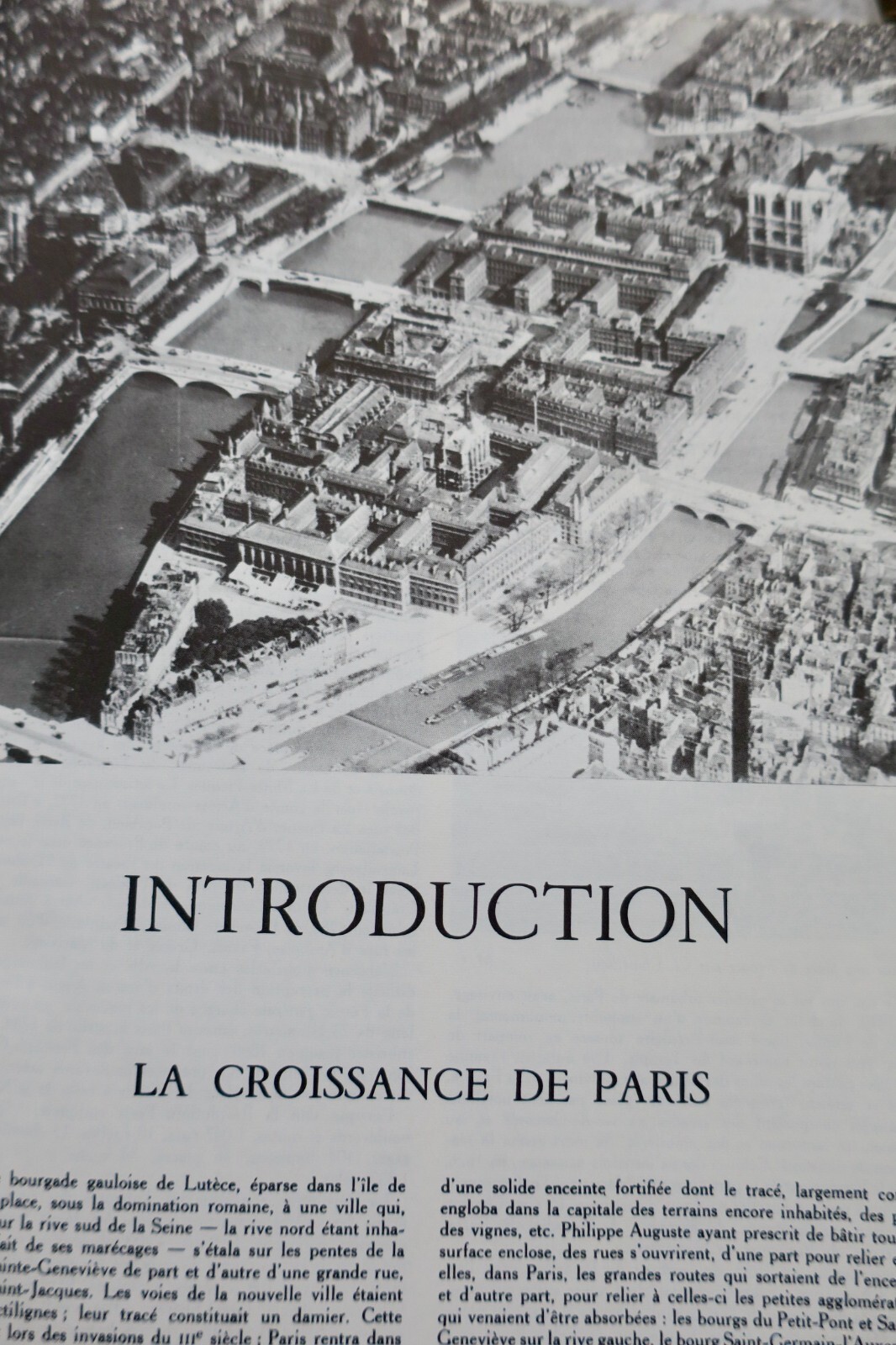 パリの街路歴史事典(イルレ、1963年)
