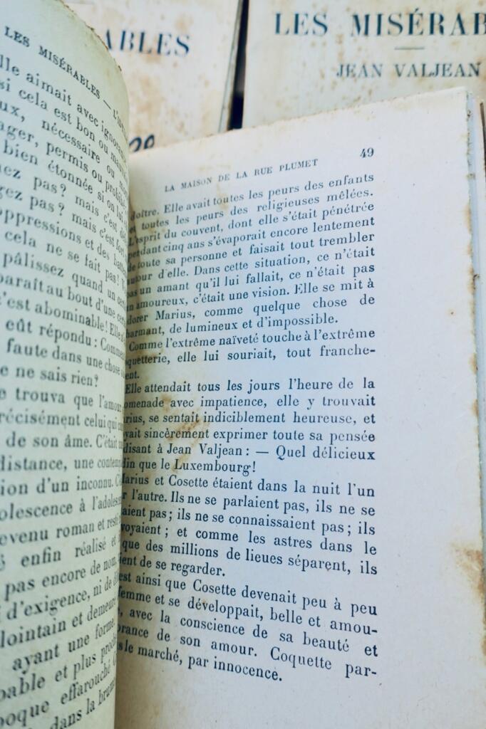 HUGO Victor Les Miserables Rouff 30 petits volumes