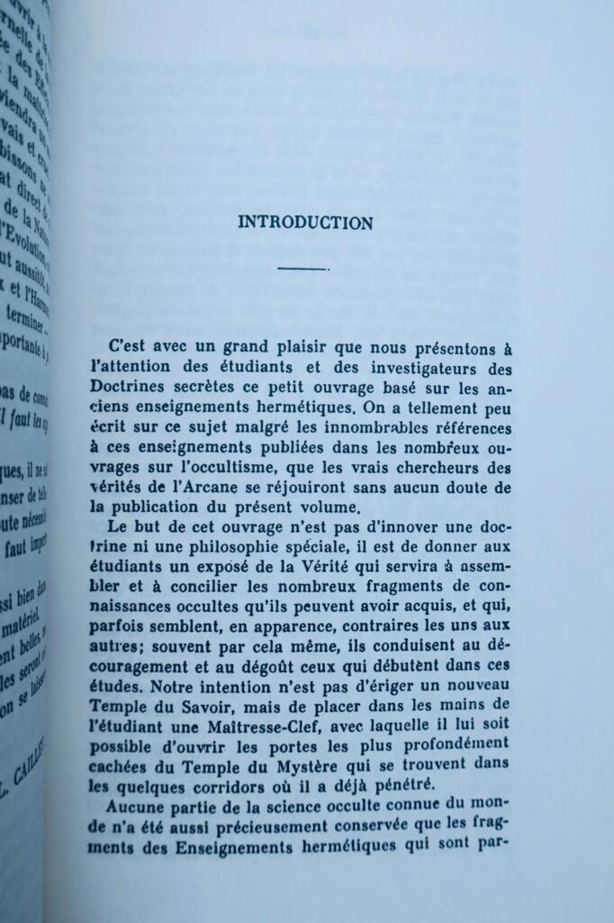 initiés Le Kybalion : Etude sur la philosophie hermétique de l’ancienne Egypte..