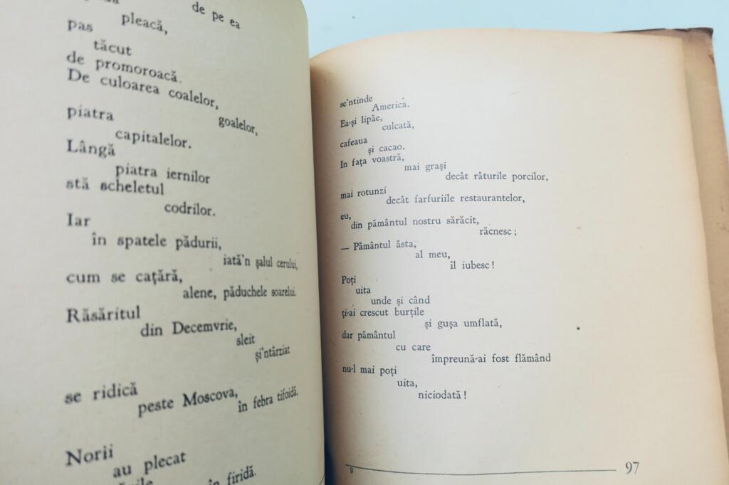 Maiakovski Poemul lui Octomvrie