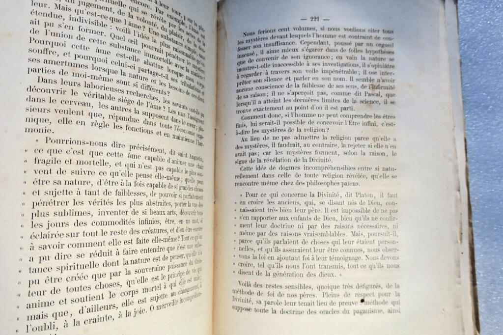 MONDE ECLAIRE PAR LA REVELATION 1863