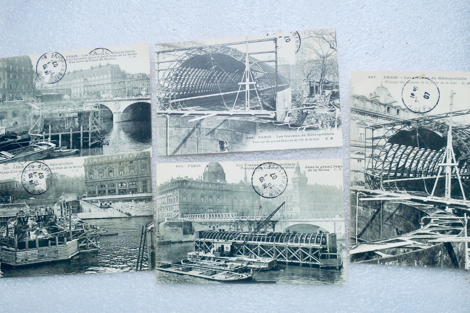 Paris – Die Bauarbeiten der Métropolitain im Hauptarm der Seine 1907