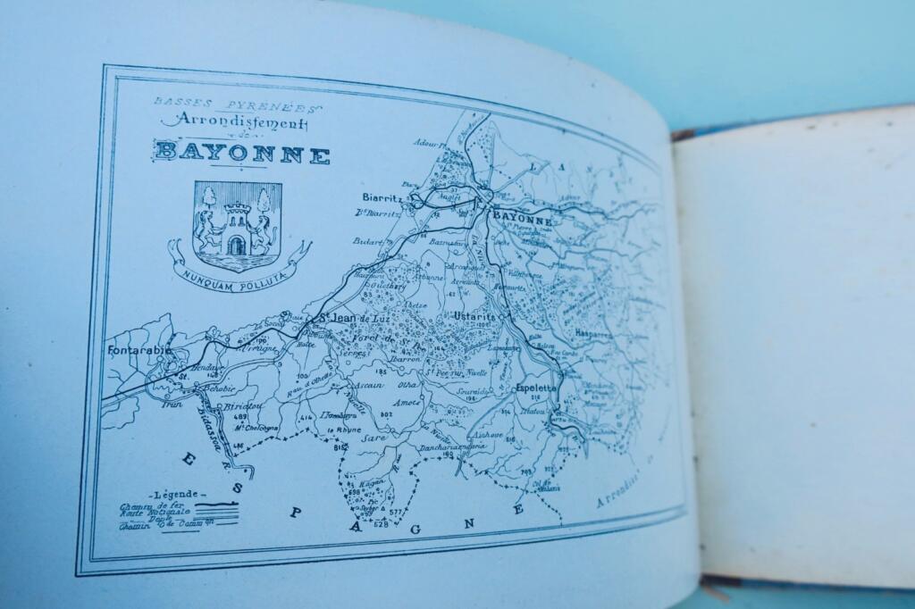 basque BAYONNE-BIARRITZ. Anglet, Bidart, Guthary, St Jean de Luz, Hendaye, Cambo