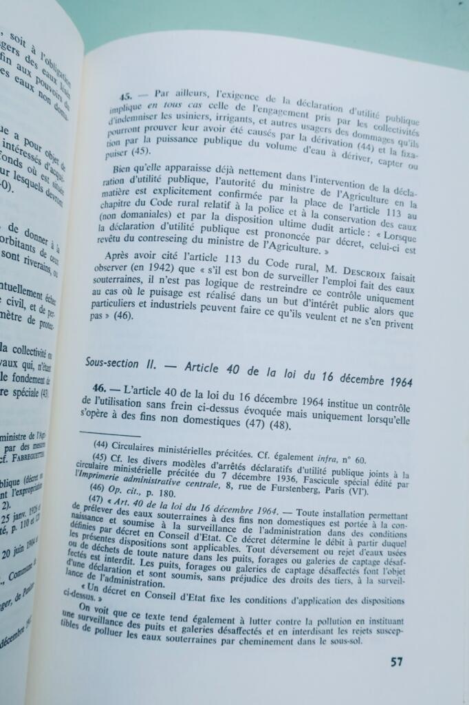 Gautron. 皮埃尔·戈特龙 Pierre Le régime juridique des eaux non domaniales