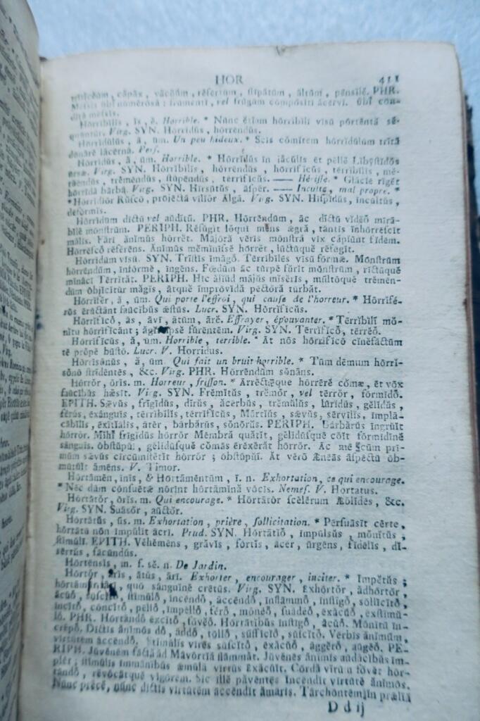 格拉都斯《帕那蘇斯山之路或新同義詞、修飾語、詩句寶庫》1897