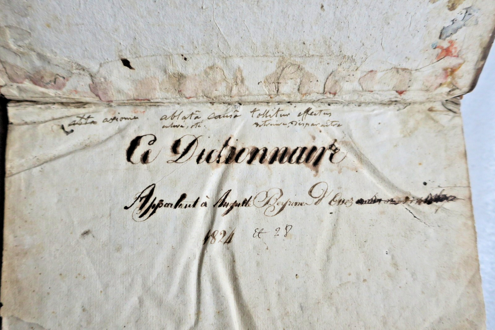 latin Dictionnaire Latin-Francais 1822 (livre ancien, vue 2 sur 9)