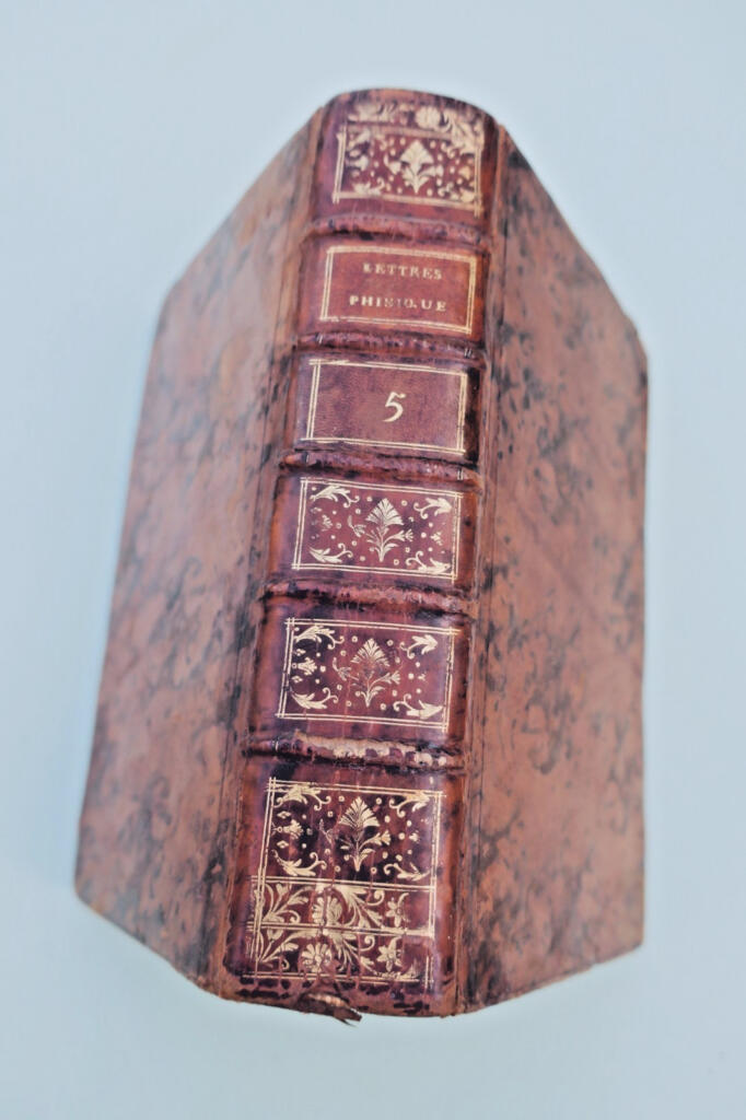lettres physiques et morales sur l&rsquo;histoire… reine de la Grande-Bretagne 1779