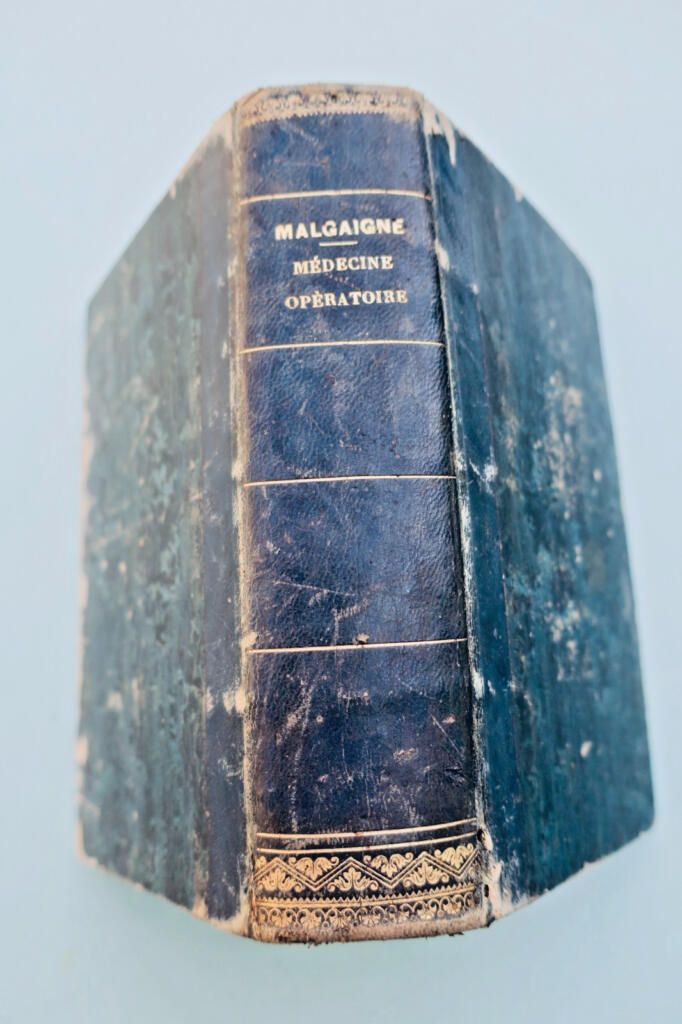 médecine Malgaigne J.-F. Manuel DE MEDECINE opératoire 1843