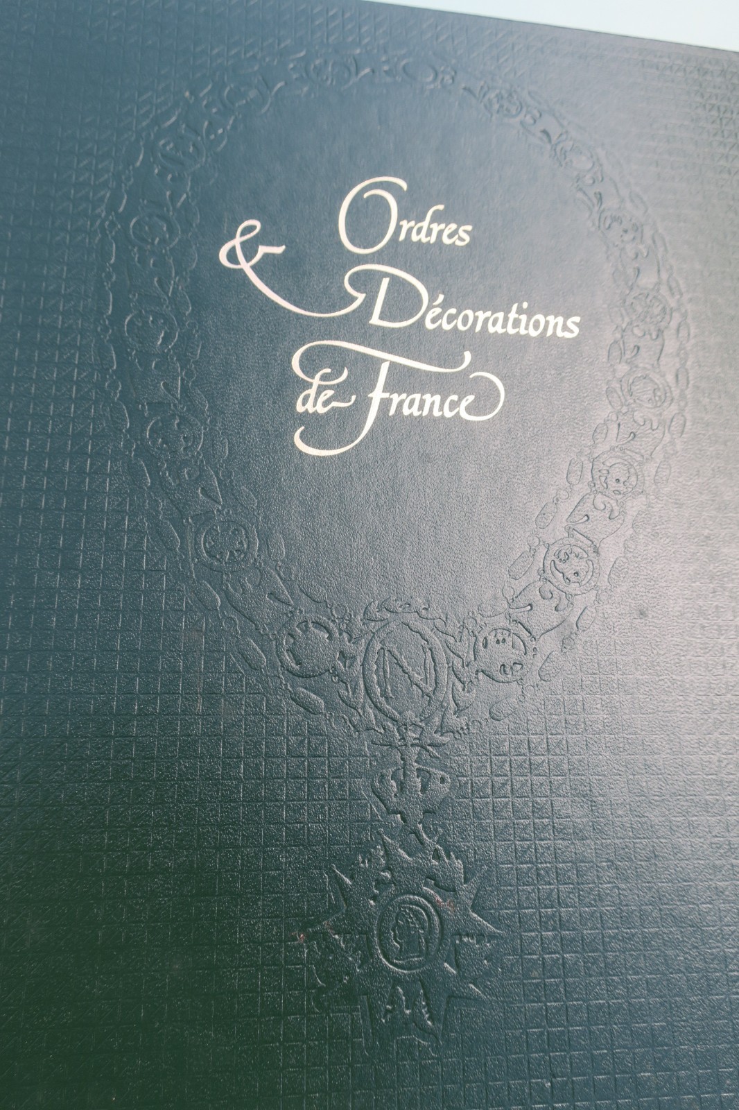 勋章与法国荣誉奖章 1981❦ ordres et décorations de France MEDAILLES 1981 (vue 2 sur 9)