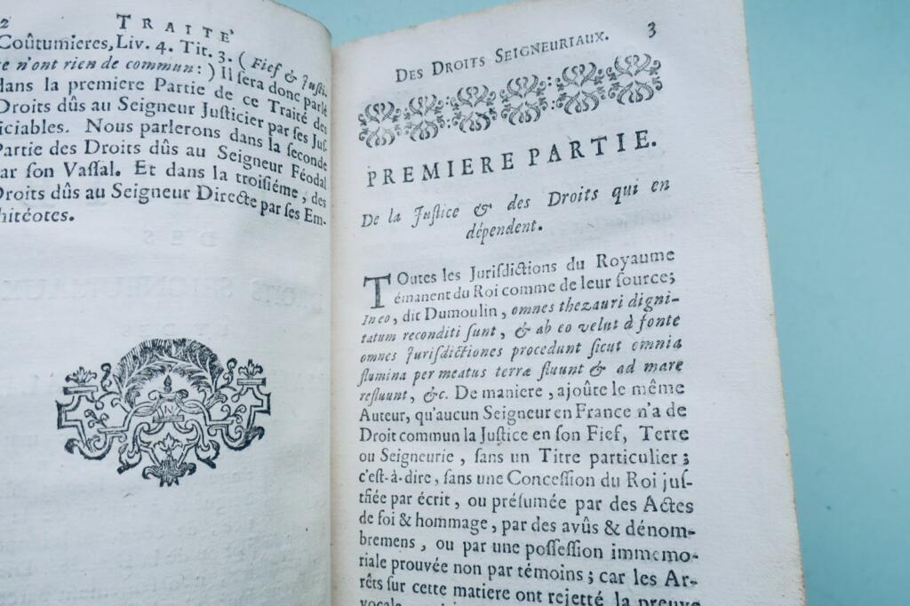 TRAITÉ DES DROITS SEIGNEURIAUX ET DES MATIÈRES FÉODALES 1745