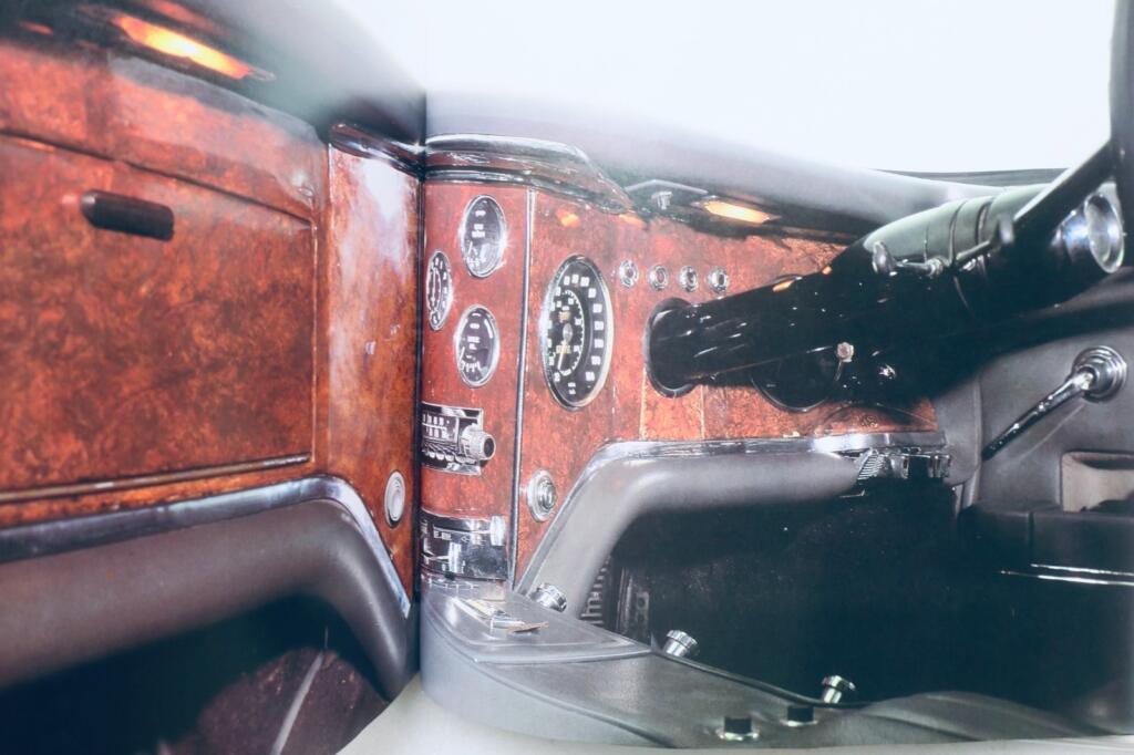 voiture TABLEAUX DE BORD -2008